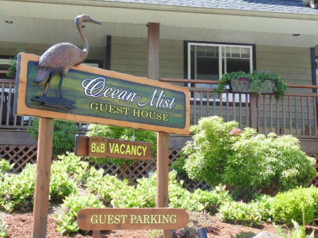 Ocean Mist Guesthouse Ucluelet Exterior photo