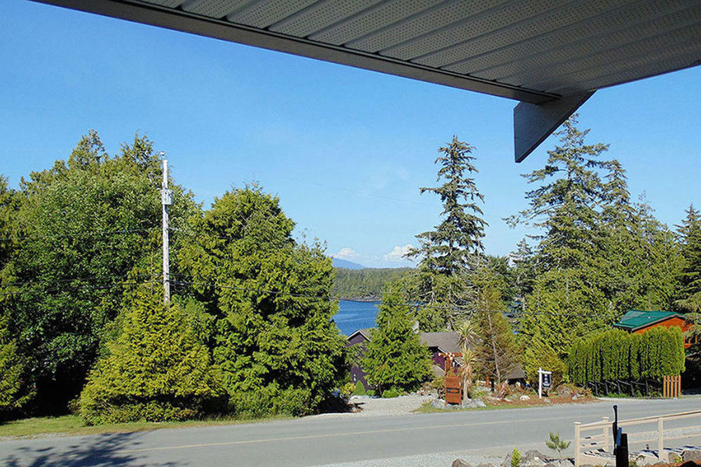 Ocean Mist Guesthouse Ucluelet Exterior photo